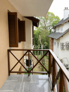 Image 2 - 1011842