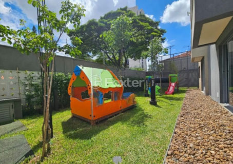Image 8 - 1011847