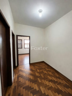 Image 4 - 1011856