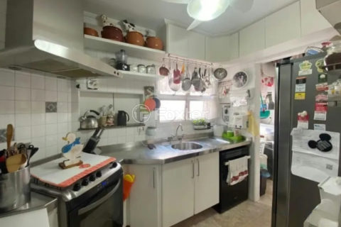 Image 19 - 1011885