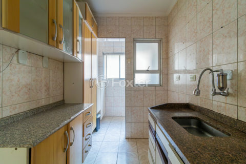 Image 12 - 1011894