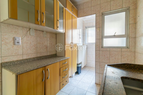 Image 13 - 1011894