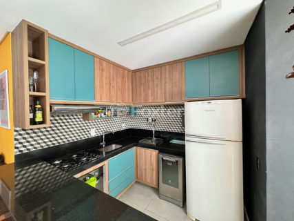 Image 37 - 1011901
