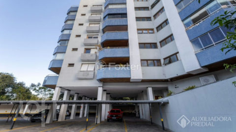 Image 32 - 1011915