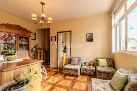 Image 32 - 1011918