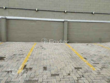 Image 16 - 1011922