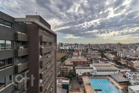 Image 41 - 1011933