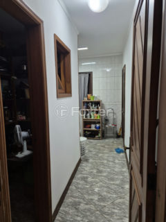 Image 10 - 1011939