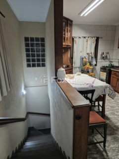 Image 4 - 1011939