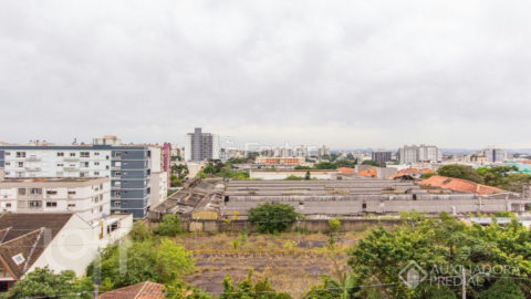 Image 3 - 1011958