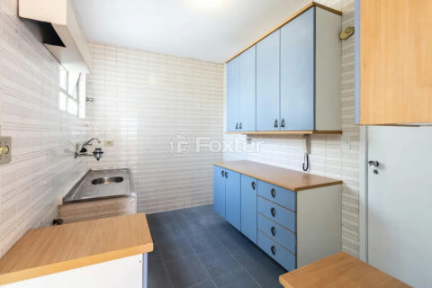 Image 3 - 1011962