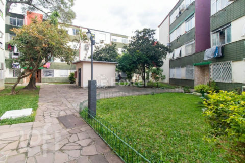 Image 12 - 1011977