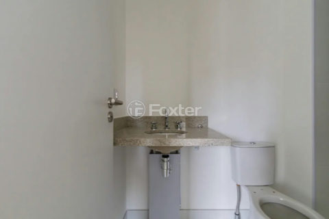 Image 21 - 1012010