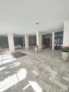 Image 7 - 1012158