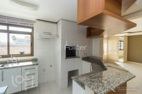 Image 4 - 1012227
