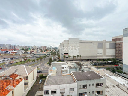 Image 32 - 1012315