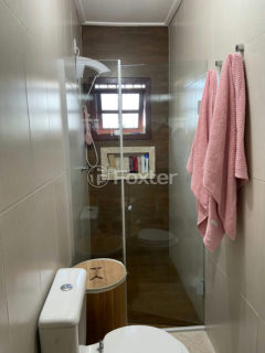 Image 8 - 1012389