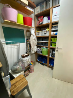 Image 16 - 1012392