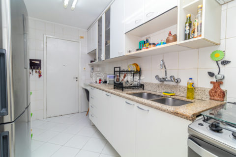 Image 38 - 1012483