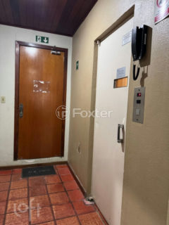 Image 33 - 1012485