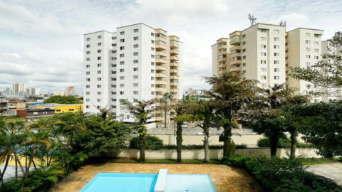 Image 32 - 1012536