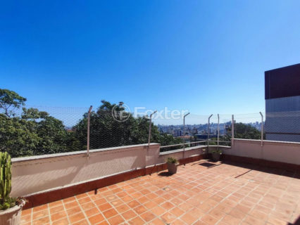 Image 31 - 1012539