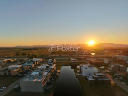 Image 1 - 1012593