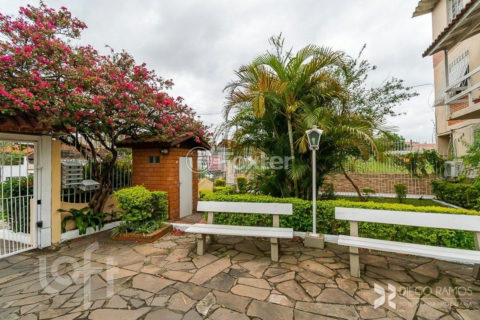 Image 38 - 1012616