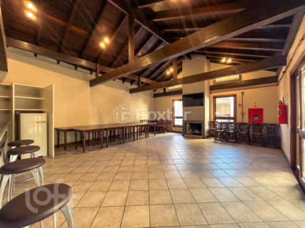 Image 37 - 1012670