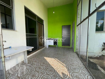 Image 8 - 1012700