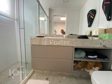 Image 32 - 1012711