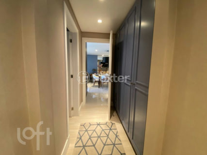 Image 30 - 1012711