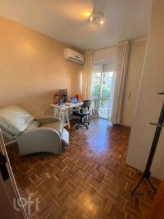 Image 21 - 1012712