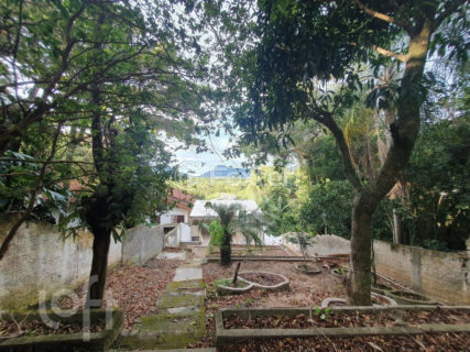 Image 21 - 1012713