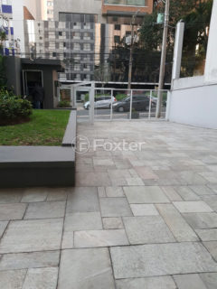 Image 21 - 1012729