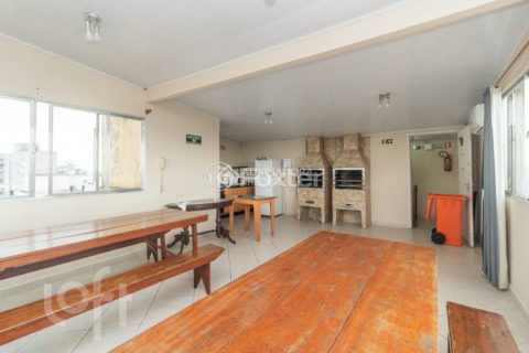 Image 26 - 1012747