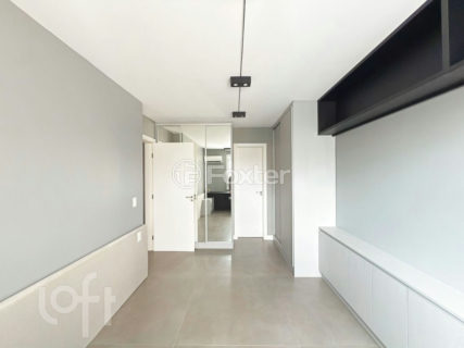 Image 21 - 1012794