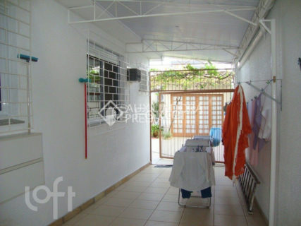 Image 16 - 1012810