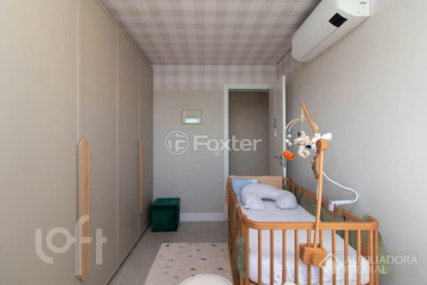 Image 23 - 1012921