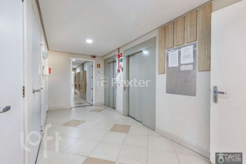 Image 16 - 1012935