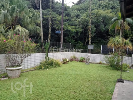 Image 9 - 1012940