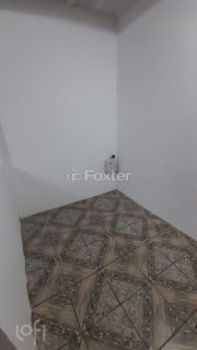 Image 16 - 1012995