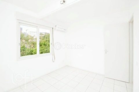 Image 2 - 1013049