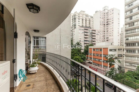 Image 8 - 1013114