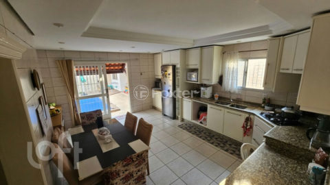 Image 30 - 1013205