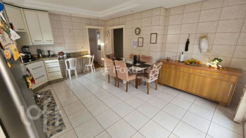 Image 31 - 1013205