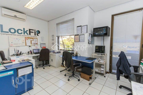Image 27 - 1013282