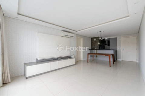 Image 4 - 1013324