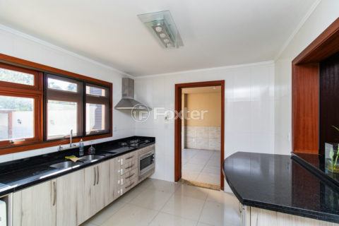 Image 32 - 1013329