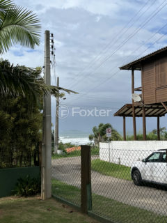 Image 21 - 1013336